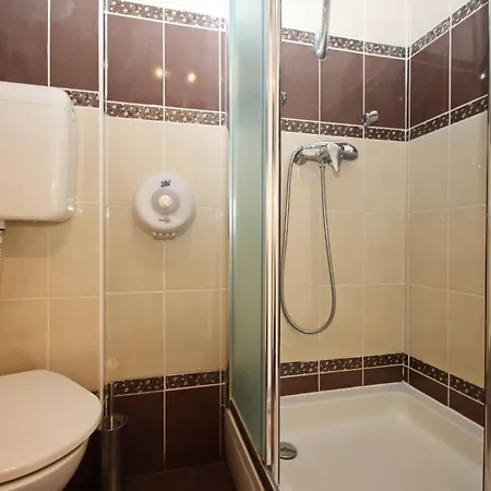 In Mit Eigenem Balkon By Interhome شقة *