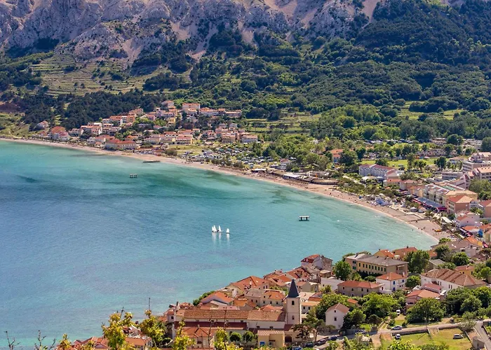 In Mit Eigenem Balkon By Interhome * 巴斯卡