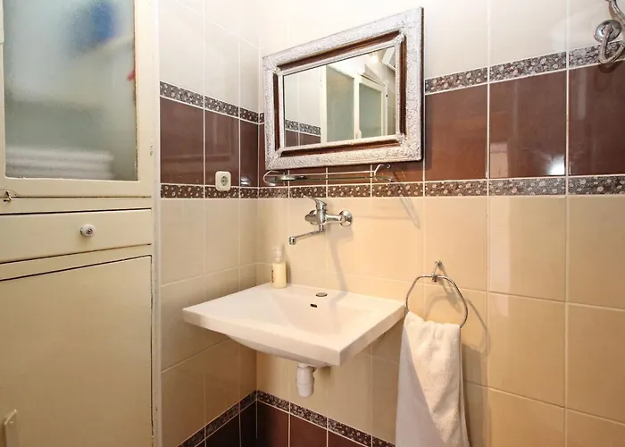 شقة In Mit Eigenem Balkon By Interhome باشْكا