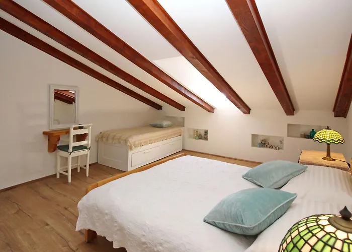 In Mit Eigenem Balkon By Interhome شقة